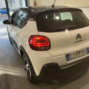 Citroen C3 1.2 pure tech 83 cv ss Shine bicolor